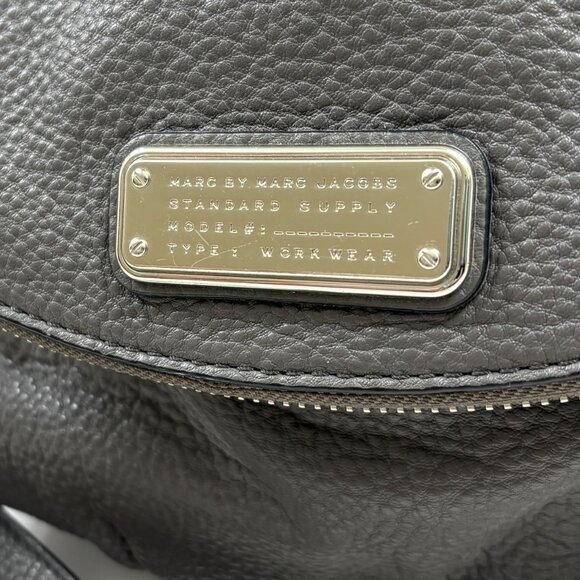 Marc Jacobs - Classic Q Natasha Handbag Purse- Gray Leather- EUC - Picture 8 of 11
